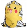 Školské vrecúško na prezuvky / vak na chrbát Pokémon Pikachu. Z jednej strany ho zdobí obrázok asi najznámejšieho Pokémona Pikachu, z druhej strany je jednofarebný – čierny. Vďaka uchyteniu šnúrok aj v spodných rohoch ho možno nosiť aj na chrbte ako vrece. Je ideálny do školy, či do škôlky ako vrecko na papuče, veci do telocviku, alebo na výtvarnú výchovu, či ako vrecko na čokoľvek, popr. aj ako vak na chrbát napríklad na výlet. Rozmery tohto vaku Pokémon sú cca 33 x 41 cm.
TIP • Prezrite si celú našu ponuku produktov s motívom Pokémoni.