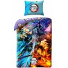 Súprava posteľnej bielizne Zabijak démonov - Demon Slayer: Kimetsu no Yaiba. Tieto obojstranné obliečky sú vyrobené zo 100% bavlny a majú zapínanie na zips. Ich motívom je japonská dark fantasy šónen manga, ktorej autorom je Kojoharu Gotóge. Pravidelne vychádza v mesačníku Šúkan šónen Jump nakladateľstvo Šúeiša. Na základe mangy vytvorilo štúdio ufotable adaptáciu v podobe rovnomenného 26-dielneho animovaného seriálu. Následne vznikol animovaný film Gekidžóban Kimecu no jaiba: Mugen rešša-hen. Táto súprava posteľnej bielizne obsahuje 1x obliečku na prikrývku 140 x 200 cm a 1x obliečku na vankúš 70 x 90 cm.
Táto posteľná súprava Demon Slayer: Kimetsu no Yaiba získala medzinárodný certifikát OEKO-TEX STANDARD 100, ktorý zaručuje rozmerovú a farebnú stálosť materiálu aj to, že výrobok neobsahuje škodlivé látky.
TIP • Ak ste tiež prepadli japonskej dark fantasy mange Zabijak démonov, prezrite si celú našu ponuku produktov s motívom Demon Slayer.