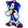 Tvarovaný 3D vankúš / plyšová hračka Ježko Sonic. Je vyrobený z príjemného a jemného materiálu. Tento vankúš poteší každého malého fanúšika najrýchlejšieho ježka na svete Soníka. Jeho rozmery sú cca 30 x 18 cm.

Tento vankúš získal medzinárodný certifikát OEKO-TEX STANDARD 100, ktorý zaručuje rozmerovú a farebnú stálosť materiálu aj to, že výrobok neobsahuje škodlivé látky.
TIP • Ak ste si tiež obľúbili najrýchlejšieho ježka na svete, prezriete si celú našu ponuku produktov s motívom Ježko Sonic.