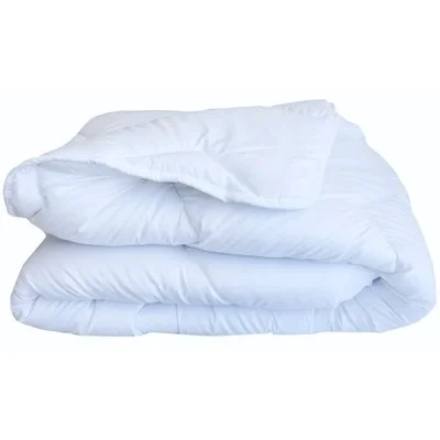 Prešívaná prikrývka 140x200 cm s výplňou z dutého vlákna