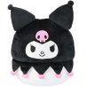 Tvarovaný 3D squish vankúšik Kuromi. Super mäkký, elastický a stláčací plyšový vankúšik na mojkanie, hranie alebo ako roztomilá dekorácia do detskej izbičky. Rozmery sú cca 42×32×17 cm.