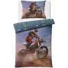 Súprava bavlnených posteľných obliečok Motocross z kolekcie BedTex Home Line, ktorá poteší každého milovníka motoriek, najmä tých terénnych. Je vyrobená zo 100% bavlny Renforcé. Rozmery 140 × 200 cm a 70 × 90 cm, zapínanie na zips.