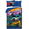 Súprava posteľnej bielizne Hot Wheels – motív Race Team. Je vyrobená z jemného polyesterového mikrovlákna. Táto tkanina je mäkká, hladká na dotyk a skvele odvádza vlhkosť. Balenie obsahuje obliečku na prikrývku 140x200 cm a obliečku na vankúš 90x70 cm. Certifikácia OEKO-TEX zaručuje kvalitu aj zdravotnú nezávadnosť.