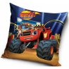 Vankúšik Plamienok a štvorkoláci - Blaze and The Monster Machines. Povlak vankúša je vyrobený z príjemne jemného nekrčivého materiálu a má zapínanie na zips. Obe strany zdobí rovnaký motív z animovaného seriálu o Plamienkovi, červenom terénnom autu, a a jeho vodičovi Aj. Výplň tvorí materiál z dutých vlákien, ktorý je zašitý v obale z netkanej textílie. Rozmer vankúša je 40 x 40 cm +/- 2 cm.
Táto obliečka vankúša získala medzinárodný certifikát OEKO-TEX STANDARD 100, ktorý zaručuje rozmerovú a farebnú stálosť materiálu aj to, že výrobok neobsahuje škodlivé látky.
TIP • Ak si aj váš chlapček obľúbil pretekárske auto Plamienka, jeho vodiča Hľa a ich kamarátov, prezrite si celú našu ponuku produktov s motívom Monster Truck Blaze.